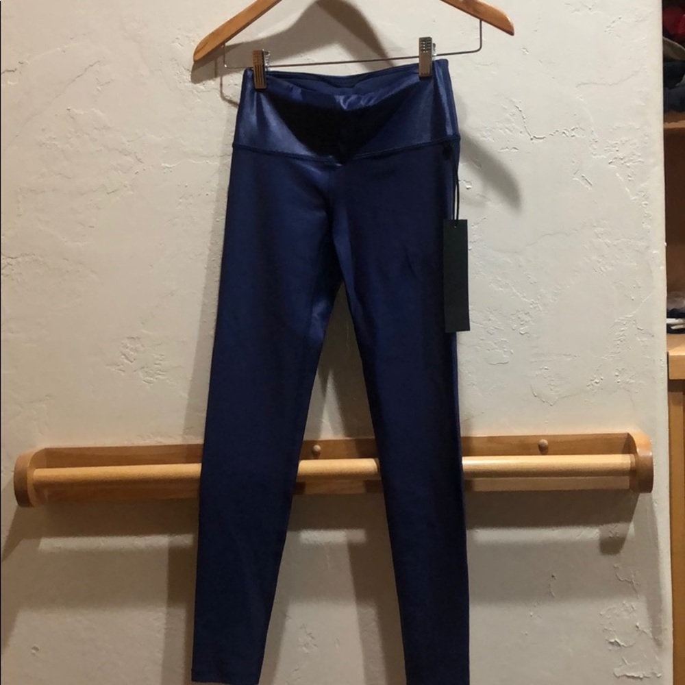 Noli liquid gloss Navy leggins